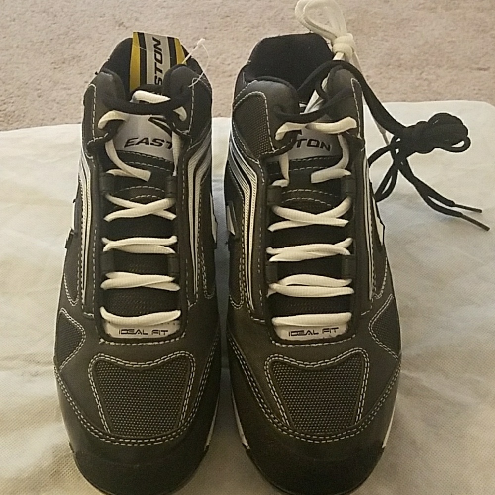Easton Phantom Baseball Cleats